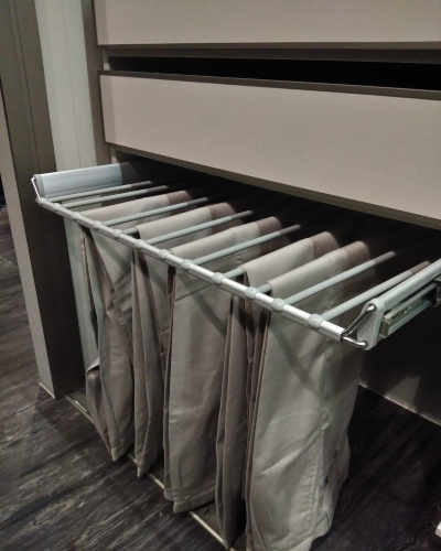 Pull Out Trouser Rack 800mm