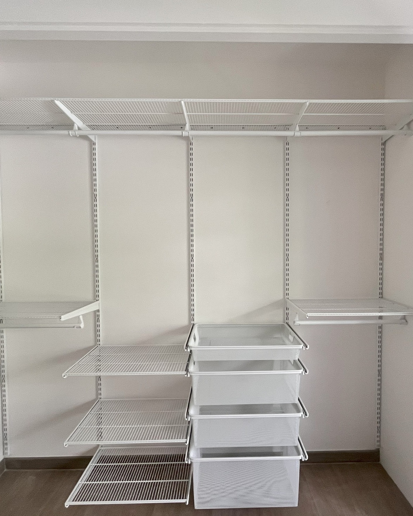 tengah modular built-in wardrobe