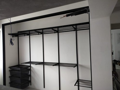 Black HausFlex open-concept modular wardrobe