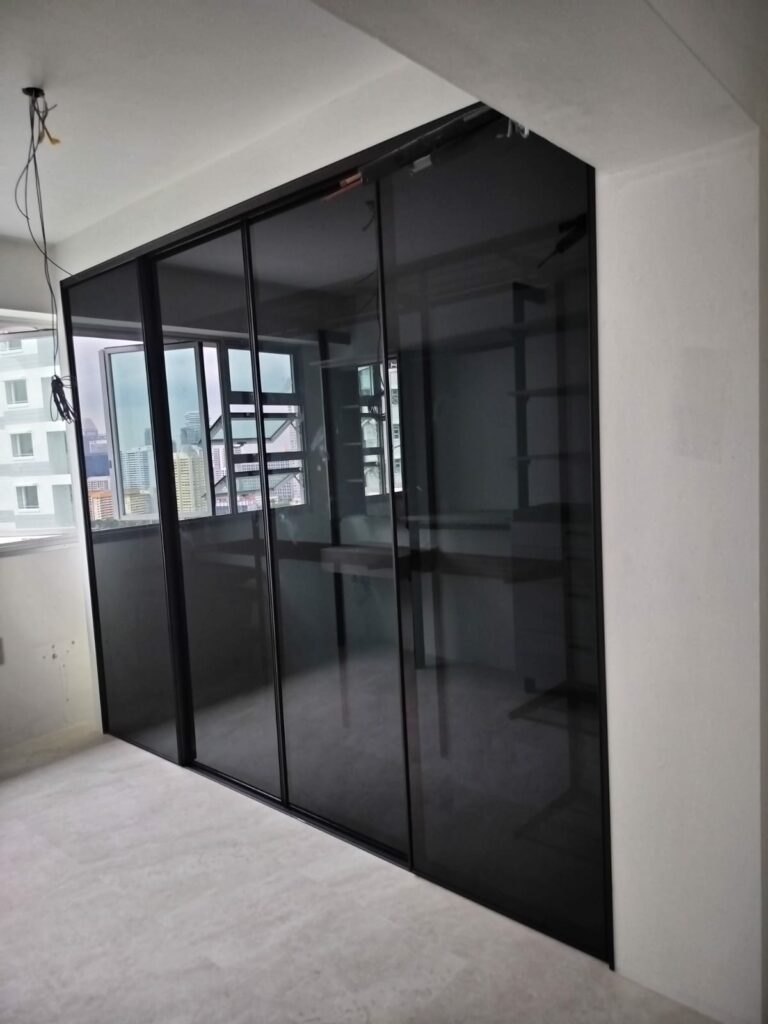 Right: HausFlex with black tinted sliding door