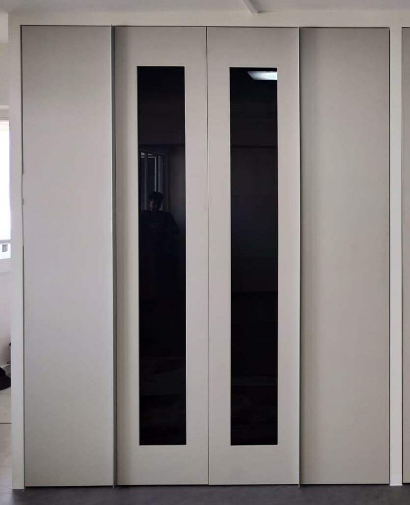 HausPole wardrobe with wooden bi-fold doors